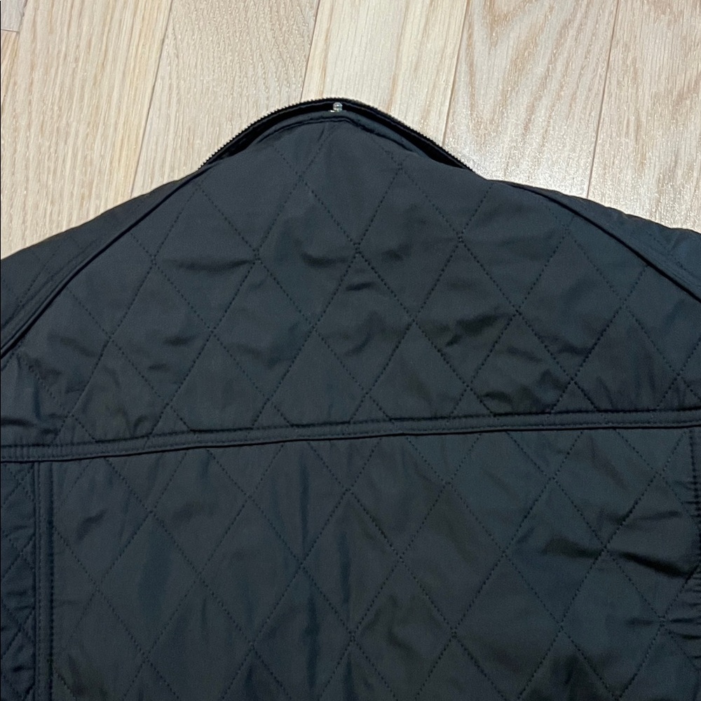 Barbour Black Quilted Women's Jacket with Detachable Hood - Picture 11 of 11
